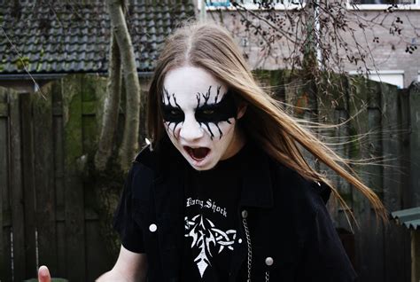 female corpse paint